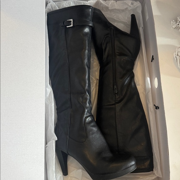 NINE WEST Oureen Knee High Boots Black Vegan Platform 6.5 EUC $280 - Picture 1 of 11